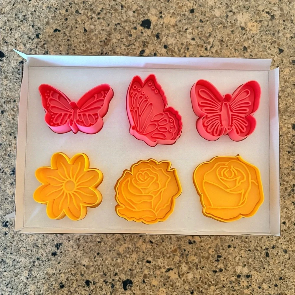 Williams Sonoma Floral Butterfly Cookie Cutter Set